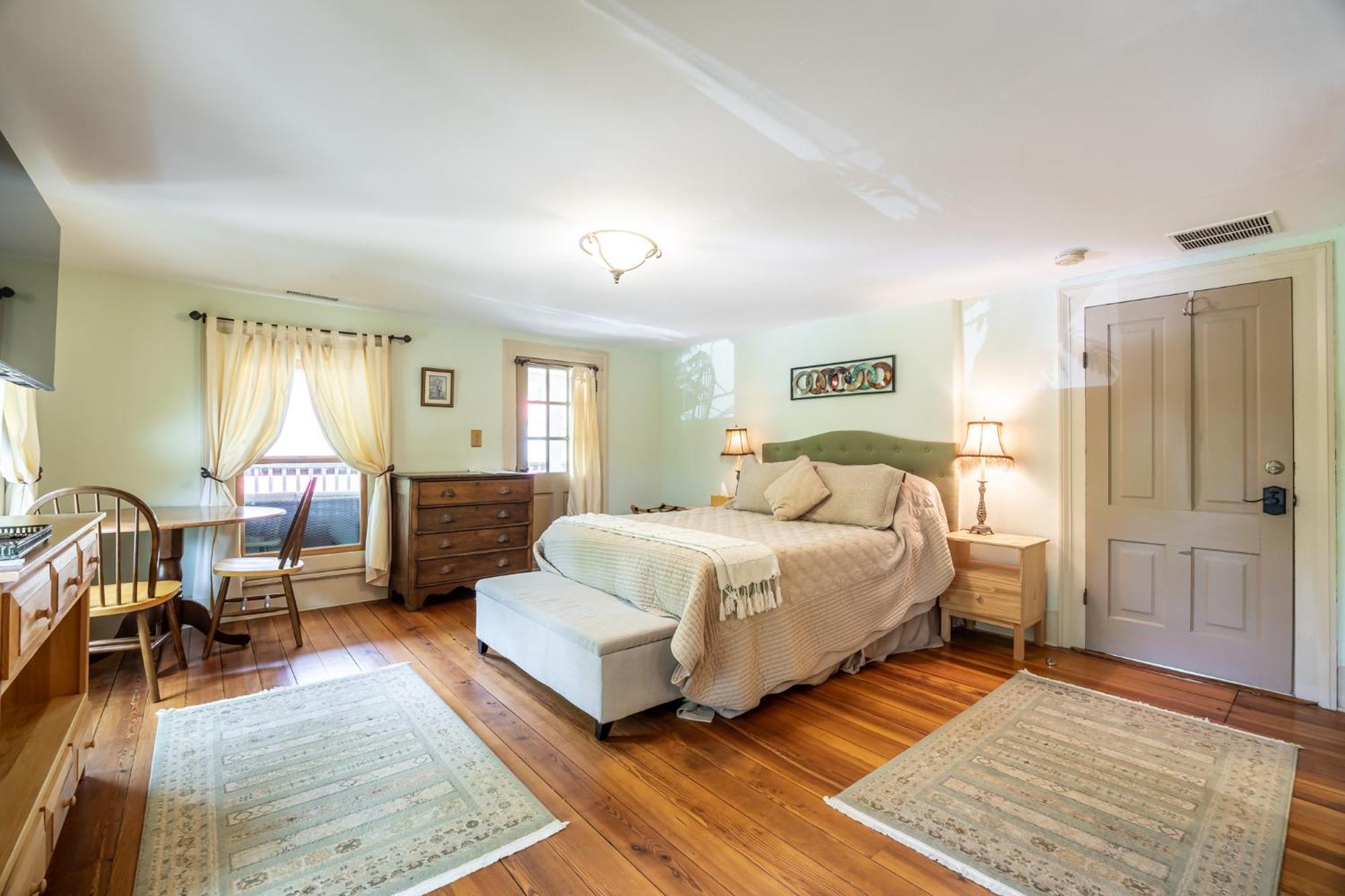 Bliss Point Farm And B&B, Llc Earlysville Экстерьер фото
